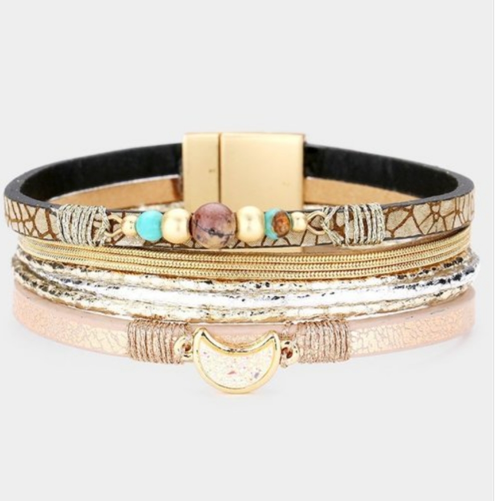 Layered magnetic bracelet